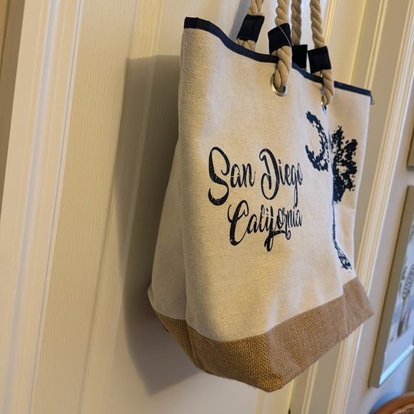 San Diego Beach Tote - Picture 2 of 4